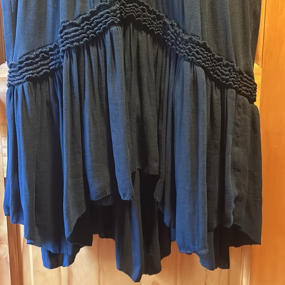 FREE PEOPLE - V-NecK, Mini Navy Dress - Size: M - Picture 5 of 6